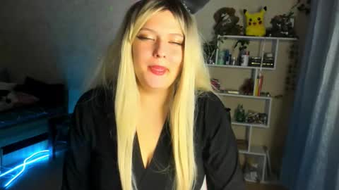 Snapshot of alicecaseyy chatting on October 15, 6:41 pm AliceCasey online show from October 15, 6:41 pm