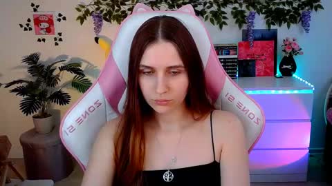 alicecharmy online show from April 17, 3:15 pm
