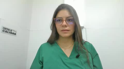 alicee16 online show from January 3, 10:19 pm