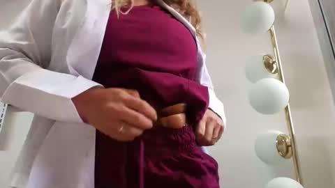 alicee16 online show from November 29, 3:59 pm