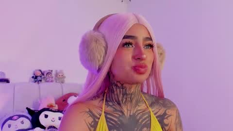 Alice  online show from September 25, 7:17 pm