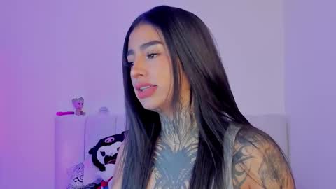 Alice  online show from September 30, 6:02 pm