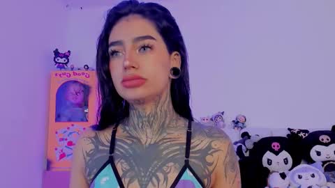 Alice  online show from October 21, 4:41 pm