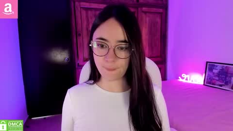 Aliceee  ..   97YP9VWGZHrefnav wishlist lists 1 online show from January 14, 1:39 pm