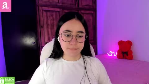 Aliceee  ..   97YP9VWGZHrefnav wishlist lists 1 online show from April 15, 7:32 pm