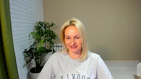 Alicee online show from January 26, 6:37 pm