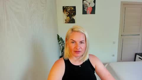 Snapshot of alicee__grace chatting on July 13, 9:01 am Alicee online show from July 13, 9:01 am
