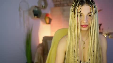 Alicee Kiss online show from December 19, 7:29 pm