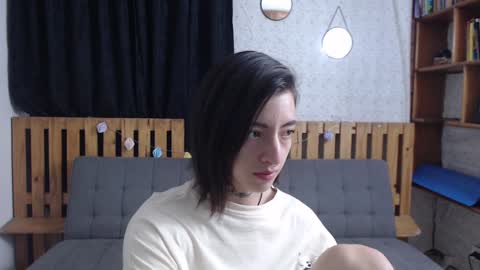 alicee_logan_ online show from December 20, 1:36 am