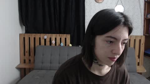 alicee_logan_ online show from December 25, 1:42 am