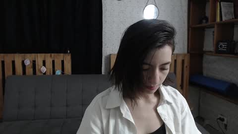 alicee_logan_ online show from January 5, 3:00 am