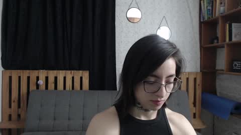 alicee_logan_ online show from January 28, 1:50 am