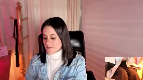 Aleja  online show from October 22, 11:10 am