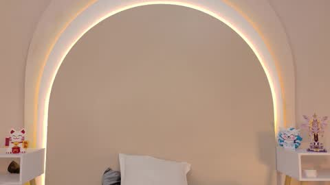 alice online show from March 21, 3:26 pm