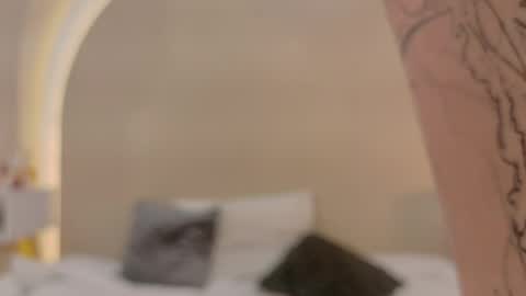 Snapshot of alicee_rodriguez chatting on May 25, 6:14 pm alice online show from May 25, 6:14 pm