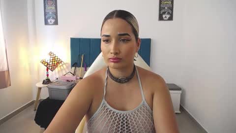 Alicia    1000 PM - 600 AM COLOMBIAN TIME online show from September 30, 8:36 pm