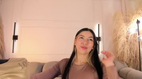 Alice  online show from April 22, 12:13 am