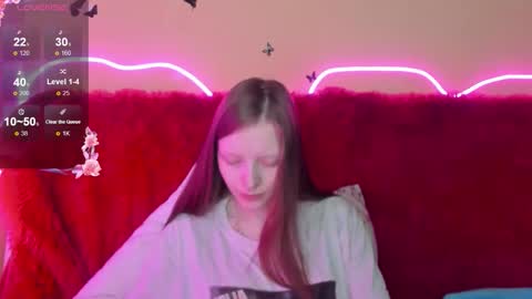 Alie online show from December 19, 1:23 am