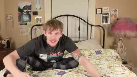 AliceInAceland online show from October 10, 2:10 am