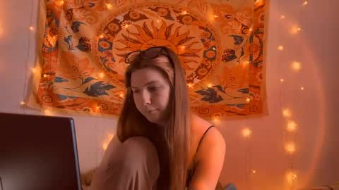 Alice online show from April 23, 12:29 pm