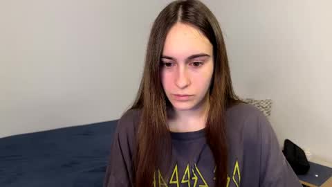 alicekollt online show from April 21, 2:04 am