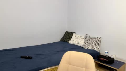 alicekollt online show from April 21, 9:28 pm