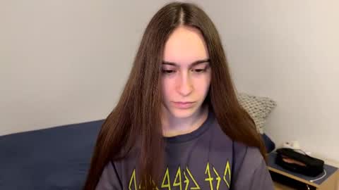 alicekollt online show from April 22, 8:32 pm