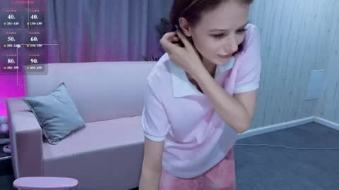 Snapshot of alicekruze chatting on June 8, 1:20 am alicekruze online show from June 8, 1:20 am