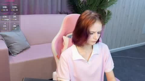 Snapshot of alicekruze chatting on June 8, 1:28 am alicekruze online show from June 8, 1:28 am