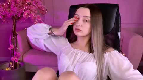 Snapshot of alicelidse chatting on September 30, 1:38 pm Alice online show from September 30, 1:38 pm