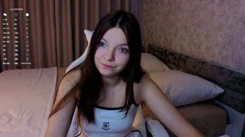 u can name me Alice online show from May 10, 8:25 pm