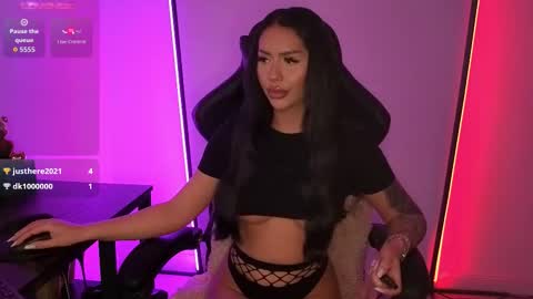 alicemadyson online show from March 4, 8:04 pm