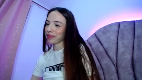 Snapshot of alicemary_533 chatting on October 27, 5:55 am Your Alice  online show from October 27, 5:55 am