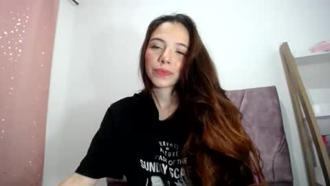 Snapshot of alicemary_533 chatting on February 8, 5:22 am Your Alice online show from February 8, 5:22 am