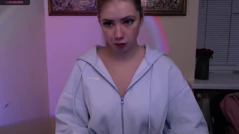 Alice online show from November 5, 8:03 am