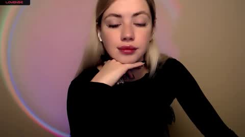 Alice online show from November 7, 8:25 am