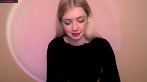 Alice online show from November 14, 8:02 am