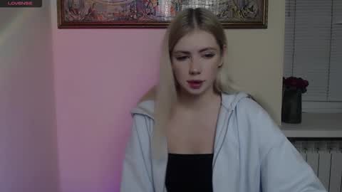 Alice online show from November 24, 7:30 am