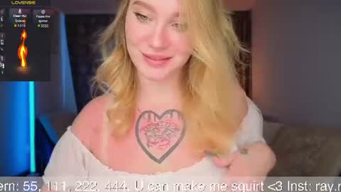 Snapshot of alicemilman chatting on July 21, 9:55 am Alice online show from July 21, 9:55 am