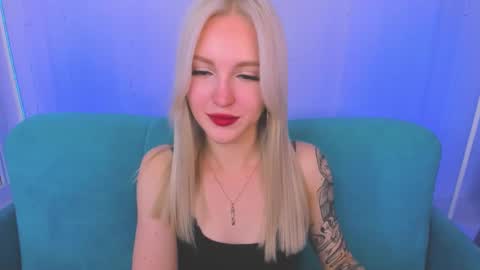 Snapshot of alicemonro chatting on October 14, 8:48 am alicemonro online show from October 14, 8:48 am