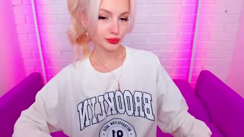 alicemonro online show from November 17, 8:31 am