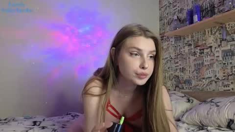 Alice online show from November 18, 4:00 pm