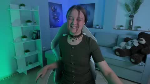 Alice online show from November 11, 1:49 am