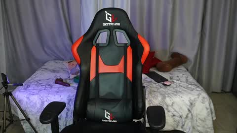 Alice online show from February 22, 8:09 pm