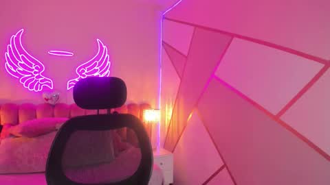 Alice online show from December 2, 12:54 pm