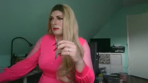 Alice online show from January 17, 11:37 am