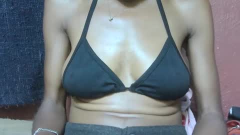 alicia253177 online show from February 25, 2:33 pm