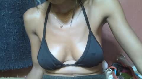 alicia253177 online show from March 3, 6:22 pm