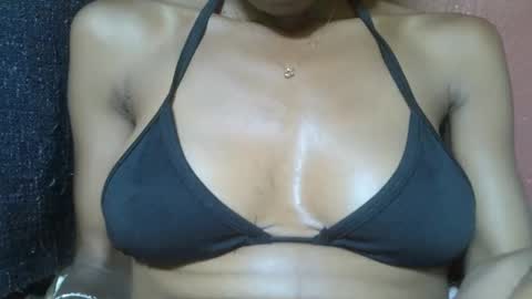 alicia253177 online show from March 11, 6:30 pm