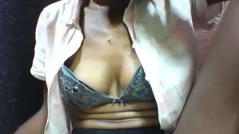 alicia253177 online show from September 20, 12:39 pm